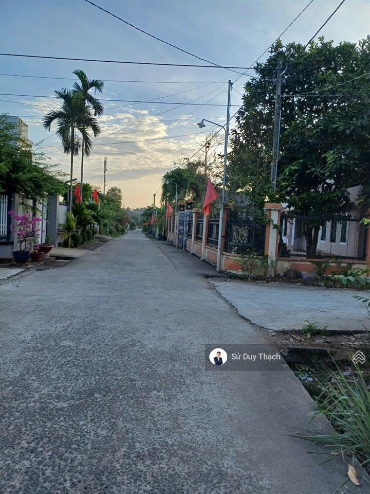 Giãm sâu 2 tỷ cho lô đất 853m2 2 mặt tiền, tặng kèm nhà biệt thự mái thái! đất sân bay long thành