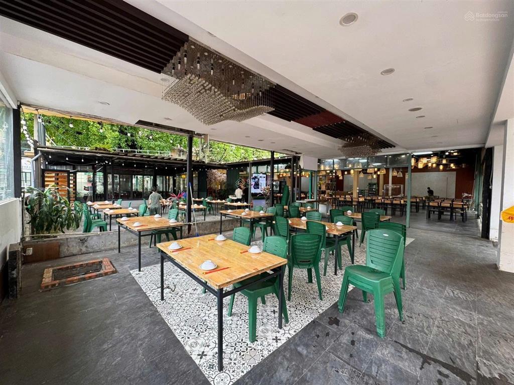 Cho thuê mbkd mặt tiền 10m mặt phố phạm văn đồng dt 350m2 vị trí đắc địa dễ nhận diện thương hiệu
