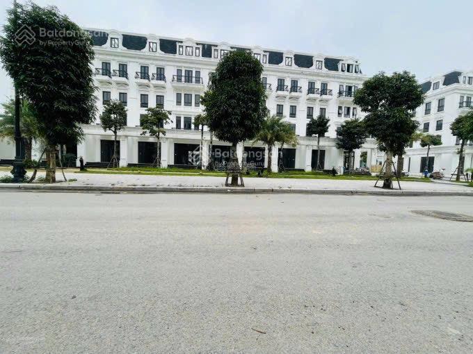 Bán căn góc 200m, đường 13.5m cách đường 30m yên sở 50m, gần trục đường 40m  0961 730 ***