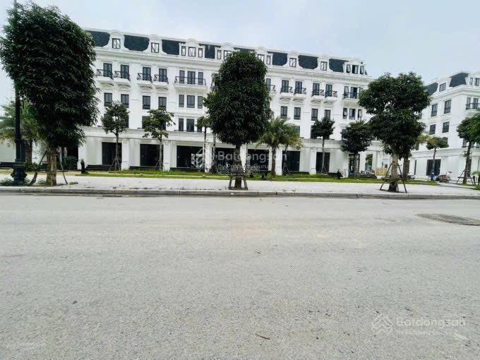 28 tỷ sở hữu liền kề hướng bắc đường rộng 24m để 5 xe ôtô,  0961 730 ***