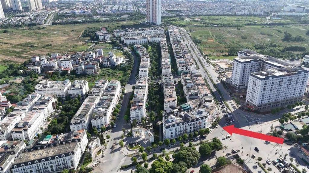 Giá sốc cần bán gấp sh vị trí đẹp nhất mặt đường lê giản giao cắt đường 70.  em ngay 0961 730 ***