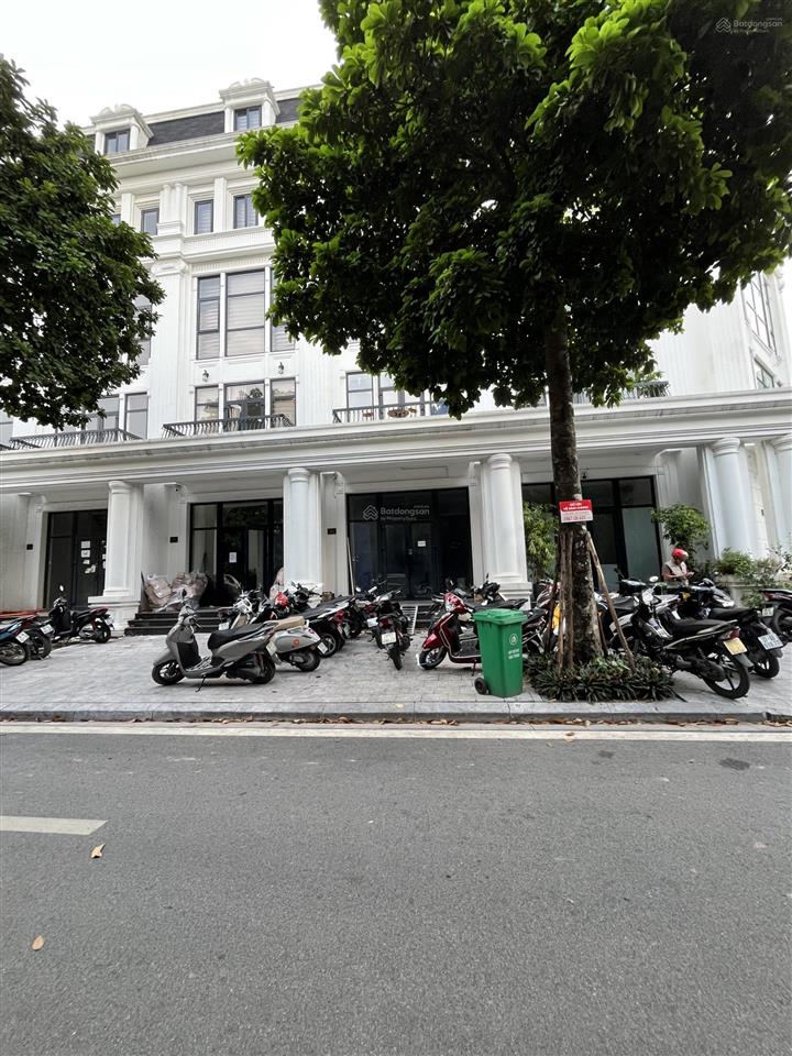 Nhỉnh 27 tỷ sở hữu liền kề hướng tây nhìn sang biệt thự  em hưng 0961 730 ***