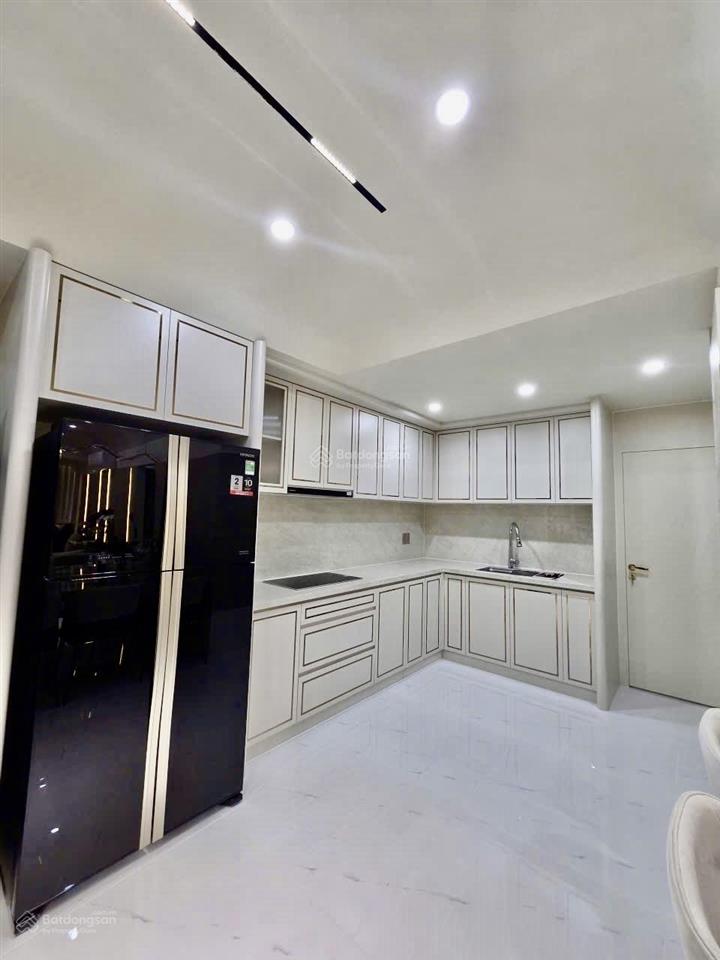 Bán căn hộ sông đà uplaza nha trang sát bãi tắm hòn chồng nội thất đẹp ,cao cấp