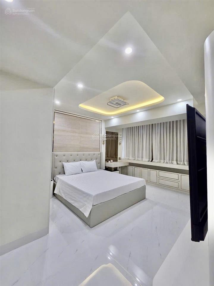 Bán căn hộ sông đà uplaza nha trang sát bãi tắm hòn chồng nội thất đẹp ,cao cấp