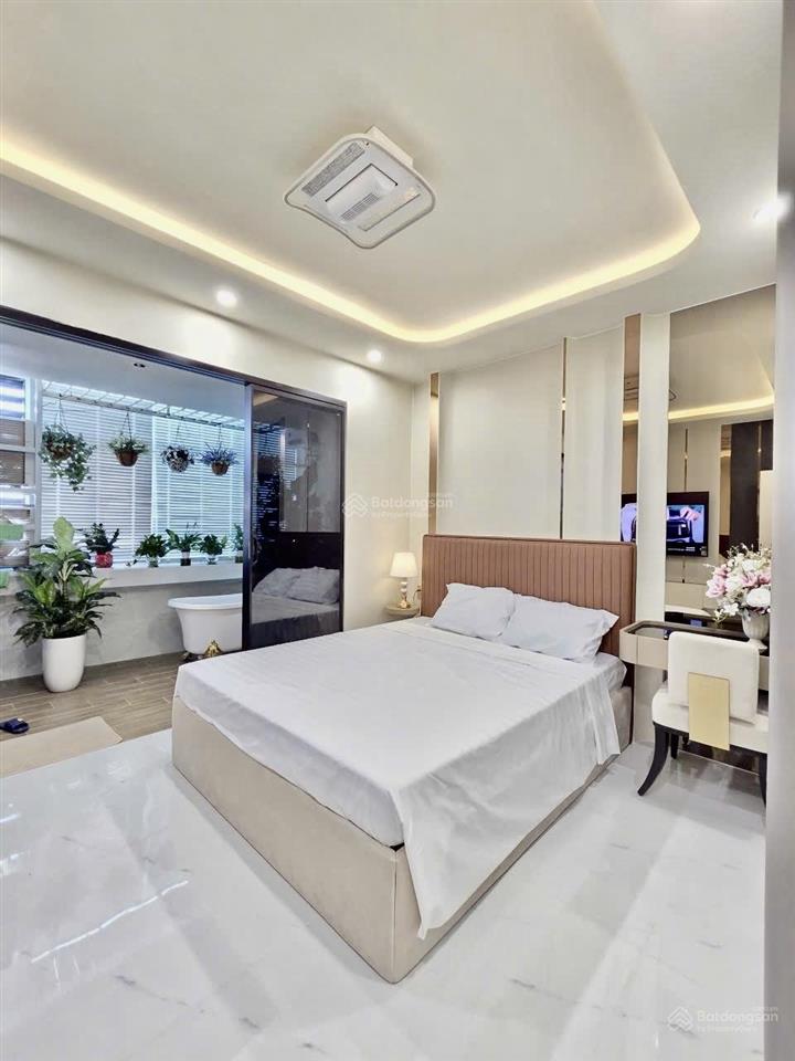 Bán căn hộ sông đà uplaza nha trang sát bãi tắm hòn chồng nội thất đẹp ,cao cấp