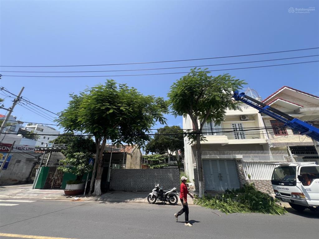 Bán lô đất ngang đẹp 2 mặt tiền đường dương hiến quyên nha trang cách biển 100m phù hợp toà căn hộ