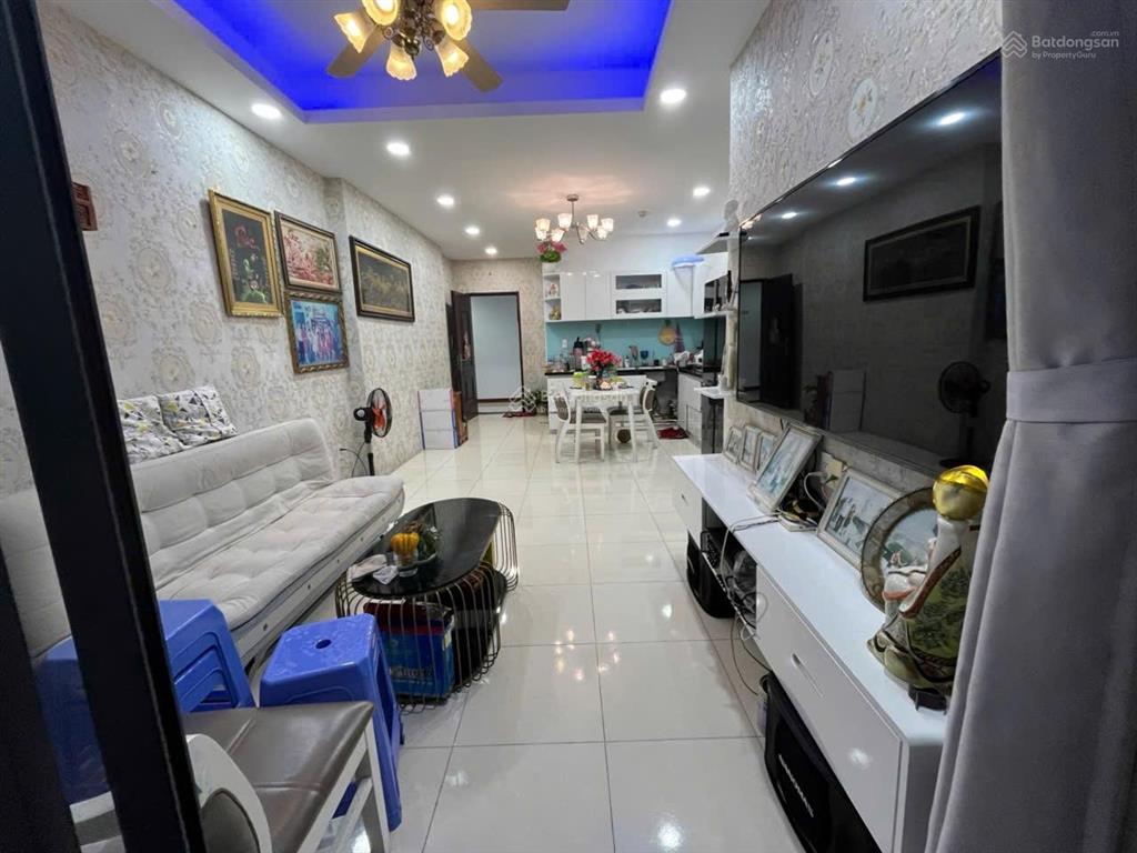 Bán chung cư ph 2 phòng ngủ, gần biển khu trung tâm nha trang