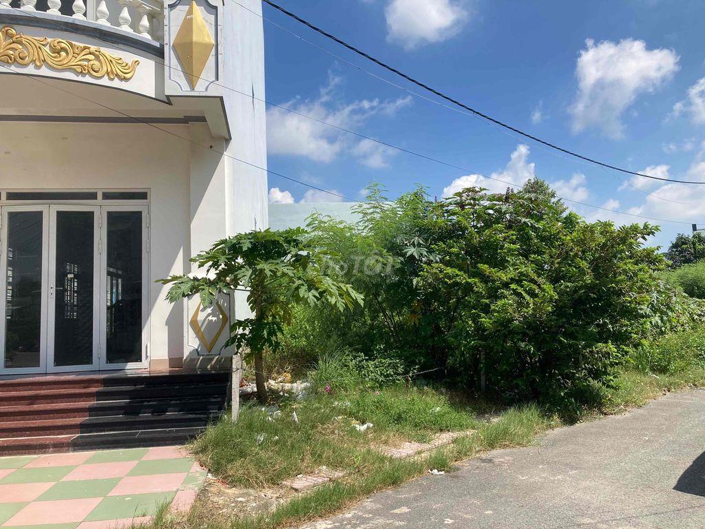 Chính chủ bán nền villa thổ cư 100% cách HCM 5km