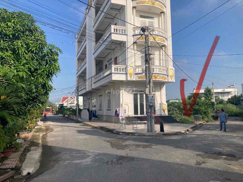 Chính chủ bán nền villa thổ cư 100% cách HCM 5km