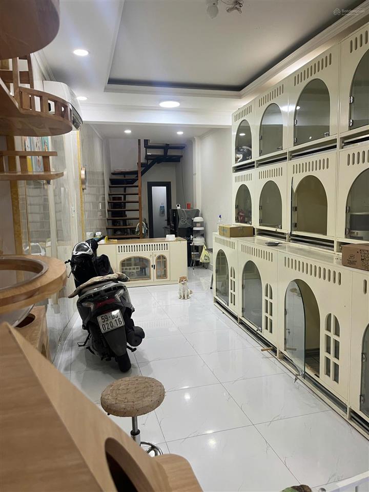 Bán nhà riêng tại 43 nguyễn trọng tuyển, 5,1 tỷ, 20,5m2, mặt tiền đẹp hàng hiếm
