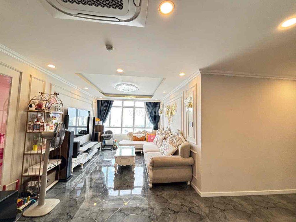 Bán căn hộ Giai Việt Q8 115m2 2PN sổ hồng tặng FULL nội thất