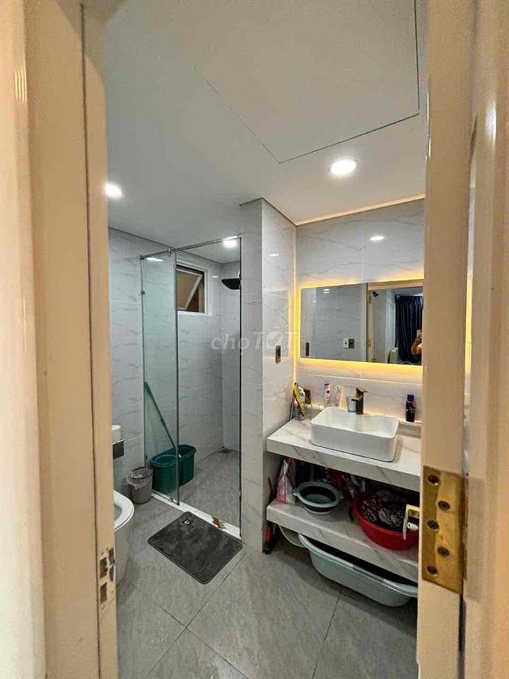 Bán căn hộ Giai Việt Q8 115m2 2PN sổ hồng tặng FULL nội thất