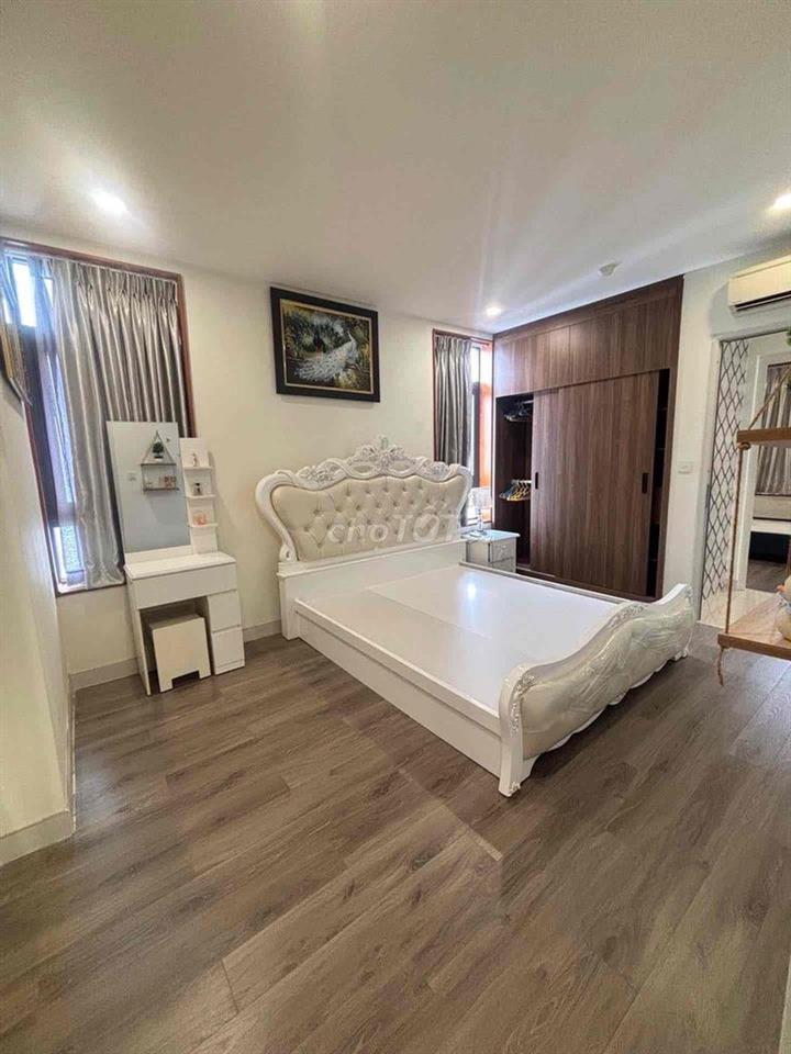 Cho thuê căn hộ Central Premium Q8 90m2 3Pn 2wc full nội thất