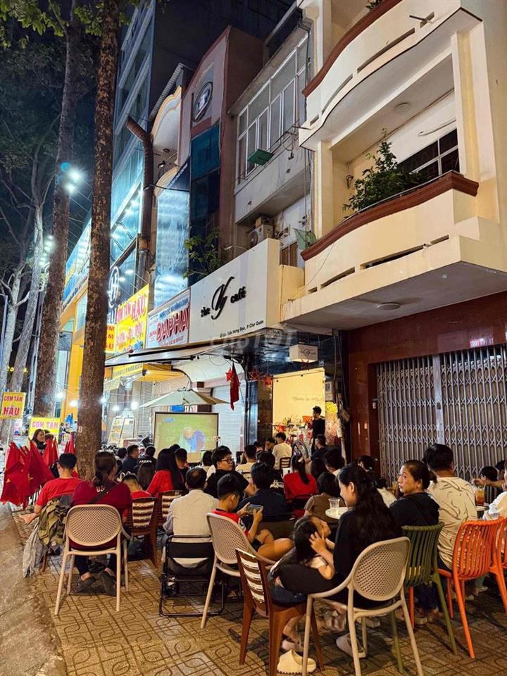 Cần sang quán cafe Q5 đường Trần Hưng Đạo 4m*20m có lượng khách đông