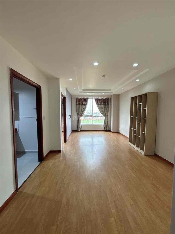 CHO THUÊ CĂN HỘ 51F CHÁNH HƯNG Q8 74M2 2PN NHÀ Y HÌNH 10TR