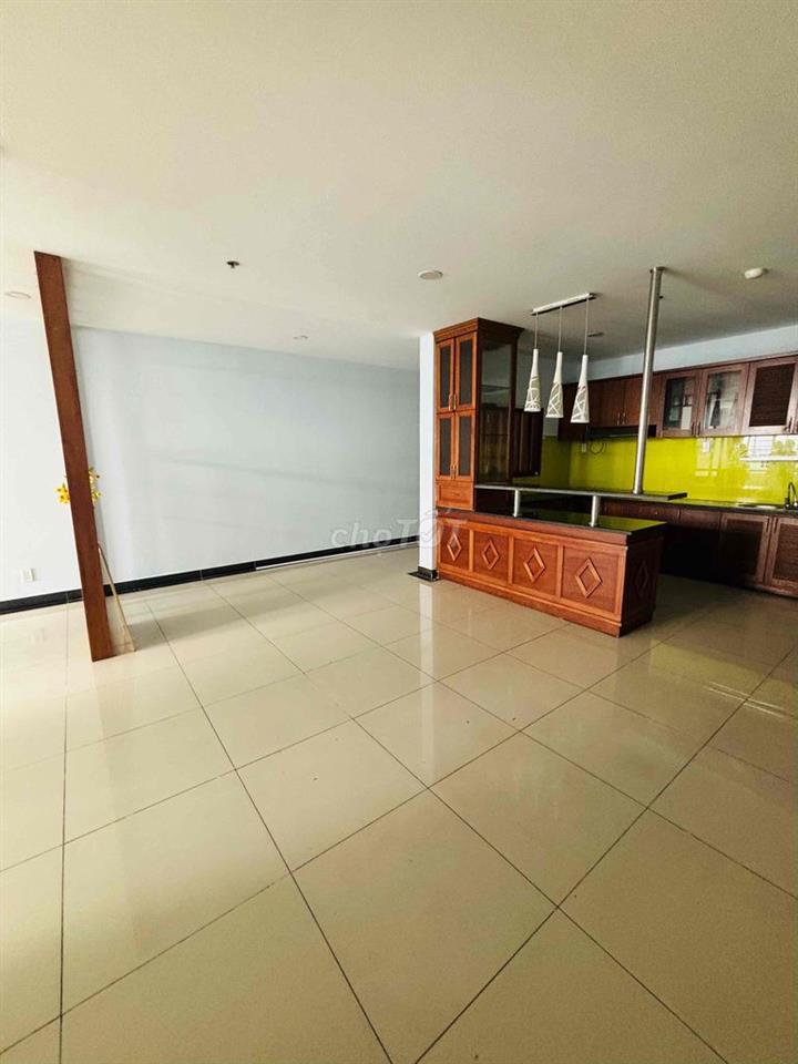 Cho thuê căn hộ Giai Việt Q8 115m2 2pn ở liền view đẹp mát mẻ