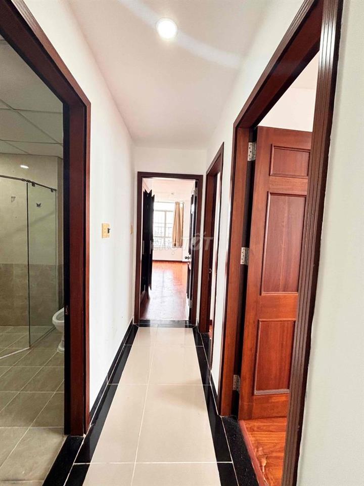 Bán căn hộ Giai Việt 150m2 3pn 3wc sổ hồng chỉ 6ty