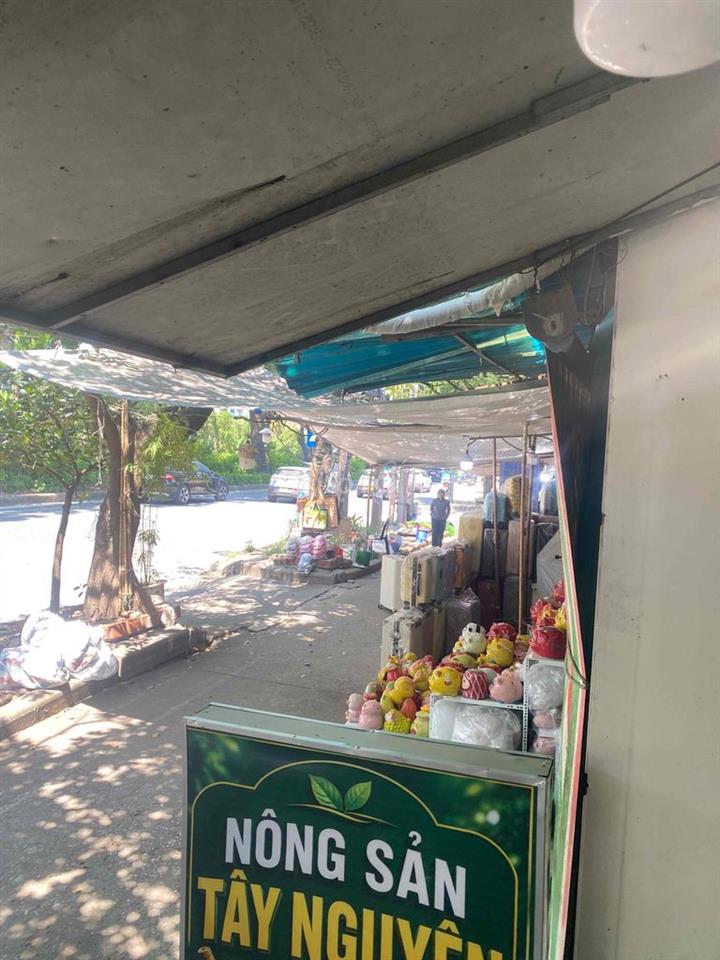 cửa hàng mặt đường Láng Hà Nội