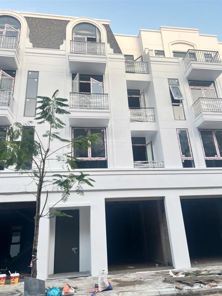 Chính chủ căn 67,5m2 đường 15m đối diện shophouse dãy l6 vlasta thủy nguyên giá 5,7 tỷ