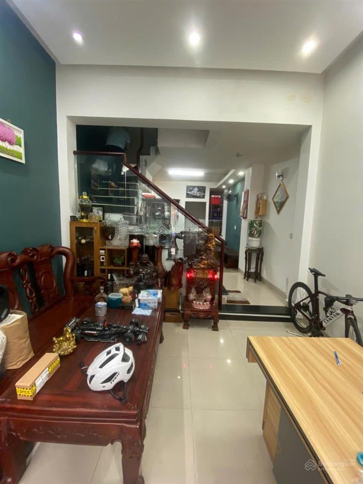 Bán nhà 3 tầng đường nguyễn hữu tiến,p tây thạnh.q.tân phú có 4pn3wc oto đậu cửa nhỉnh 7ty