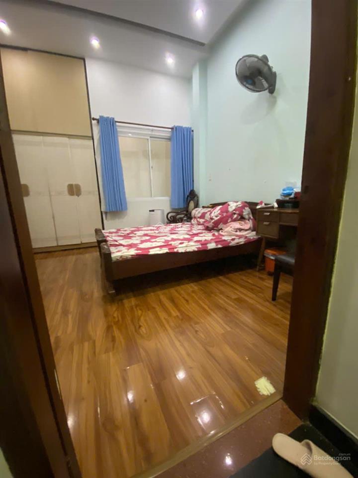 Bán nhà 3 tầng đường nguyễn hữu tiến,p tây thạnh.q.tân phú có 4pn3wc oto đậu cửa nhỉnh 7ty