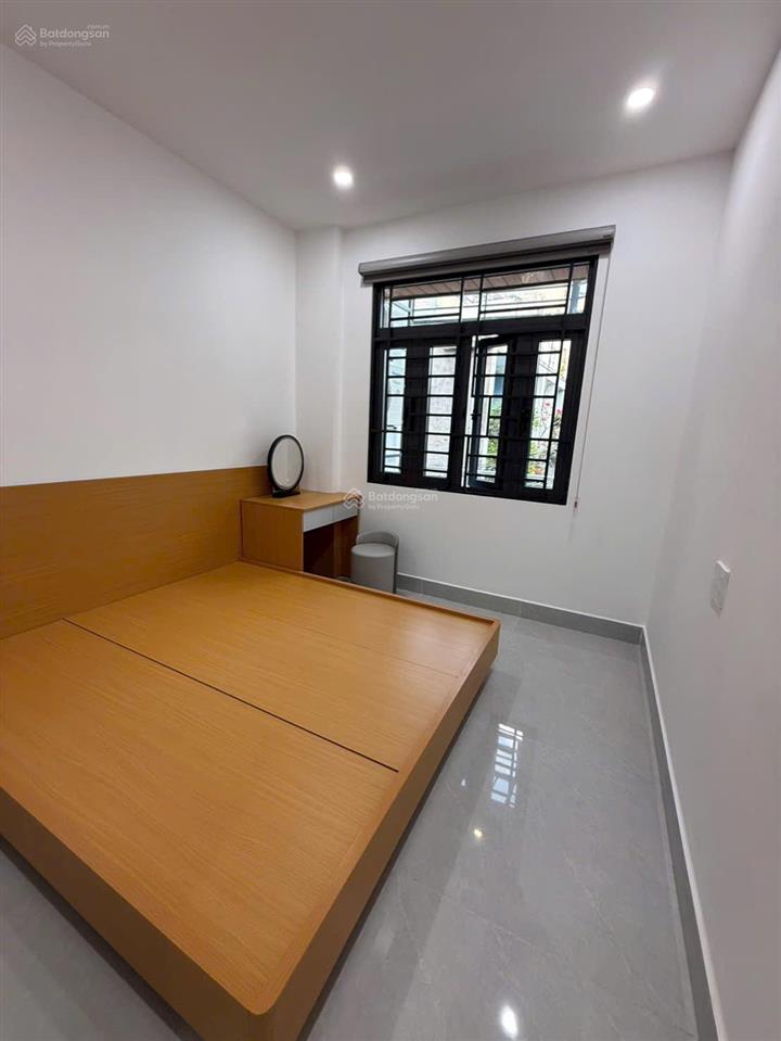 Bán nhà nguyễn sỹ sách, p. 15, q. tân bình  2 tầng  2pn  3wc  nội thất cao cấp  chỉ 5 tỷ