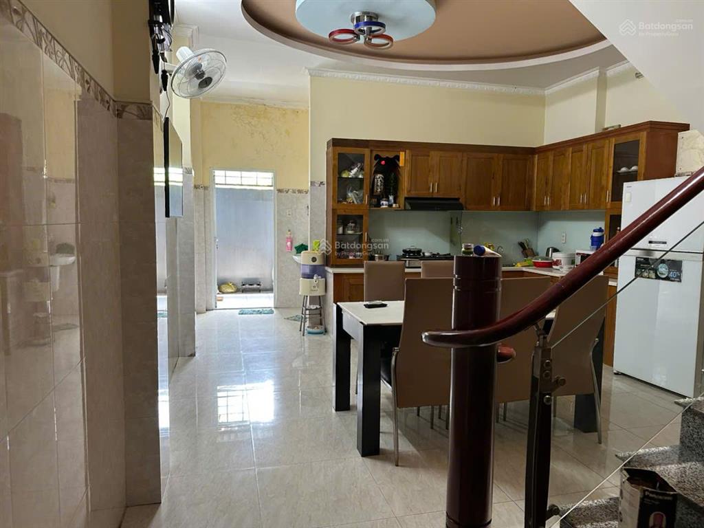 Bán nhà mặt tiền trung lânxã bà điểm hóc môn 5m x 20m xây 3 tấm chỉ 7ty5