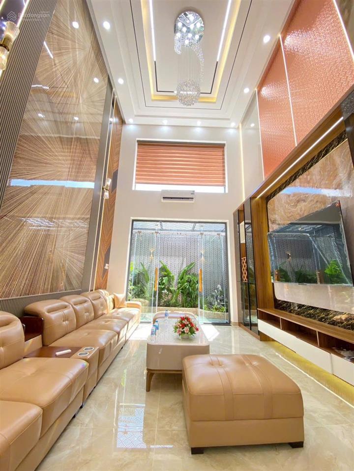 Bán nhà 1 trệt 4 lầu  lê trọng tấn  80m2  full nội thất  có thang máy 450kg chỉ 9ty850