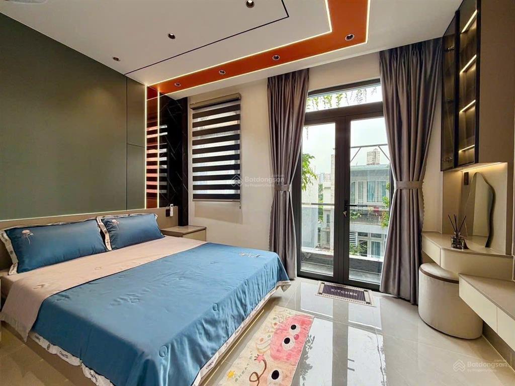 Bán nhà 1 trệt 4 lầu nguyễn văn quá, quận 12, đường 8m  4pn  5wc chỉ 8,999 tỷ