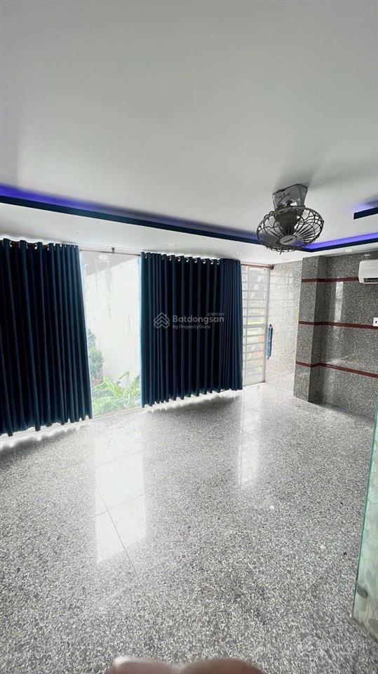 Bán nhà xây 1 trệt 4 lầu làm chdv đường lê trọng tấn  có 9 phòng  thu nhập 25tr  chỉ 6ty200