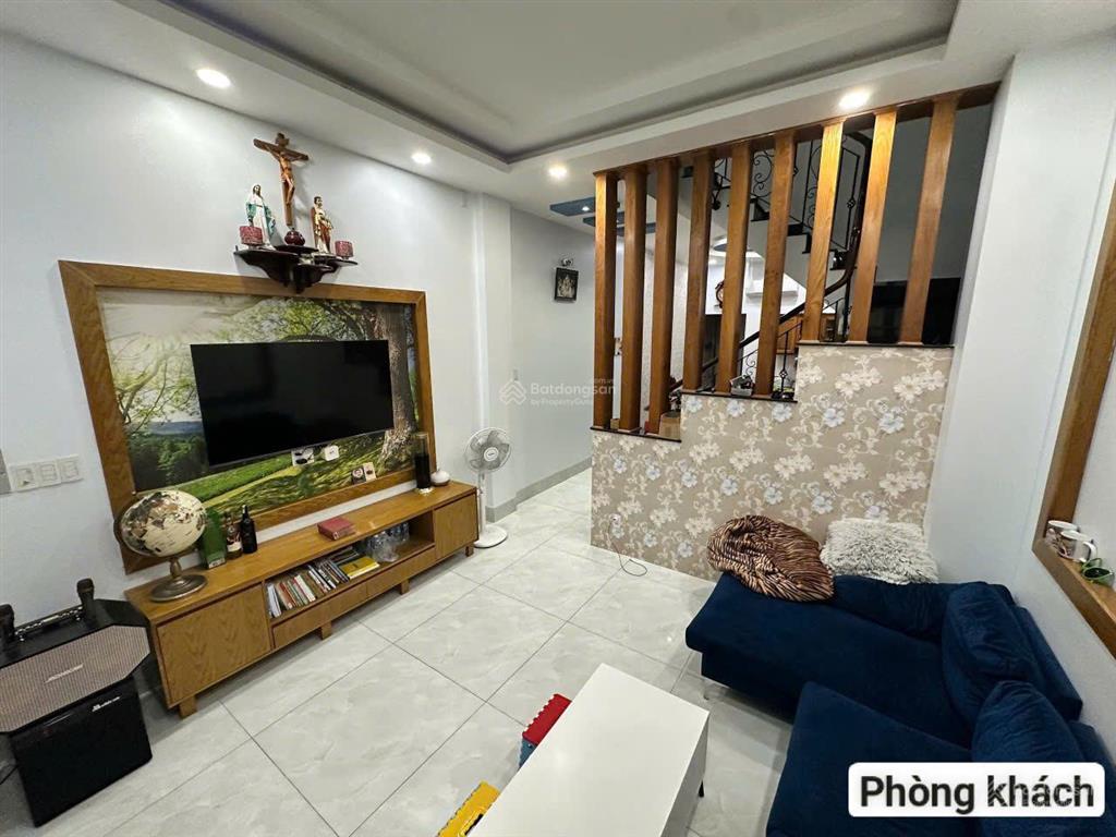 Bán nhà hồ văn long, quận bình tân  60m2  xây 4 tầng  hẻm oto  nội thất đầy đủ  6ty700