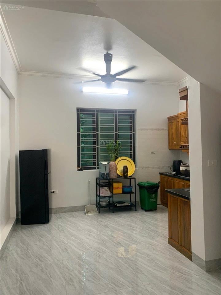 Nhà 5 tầng phố nguyễn bá tuấn  kinh bắc, gần mầm non ánh dương
