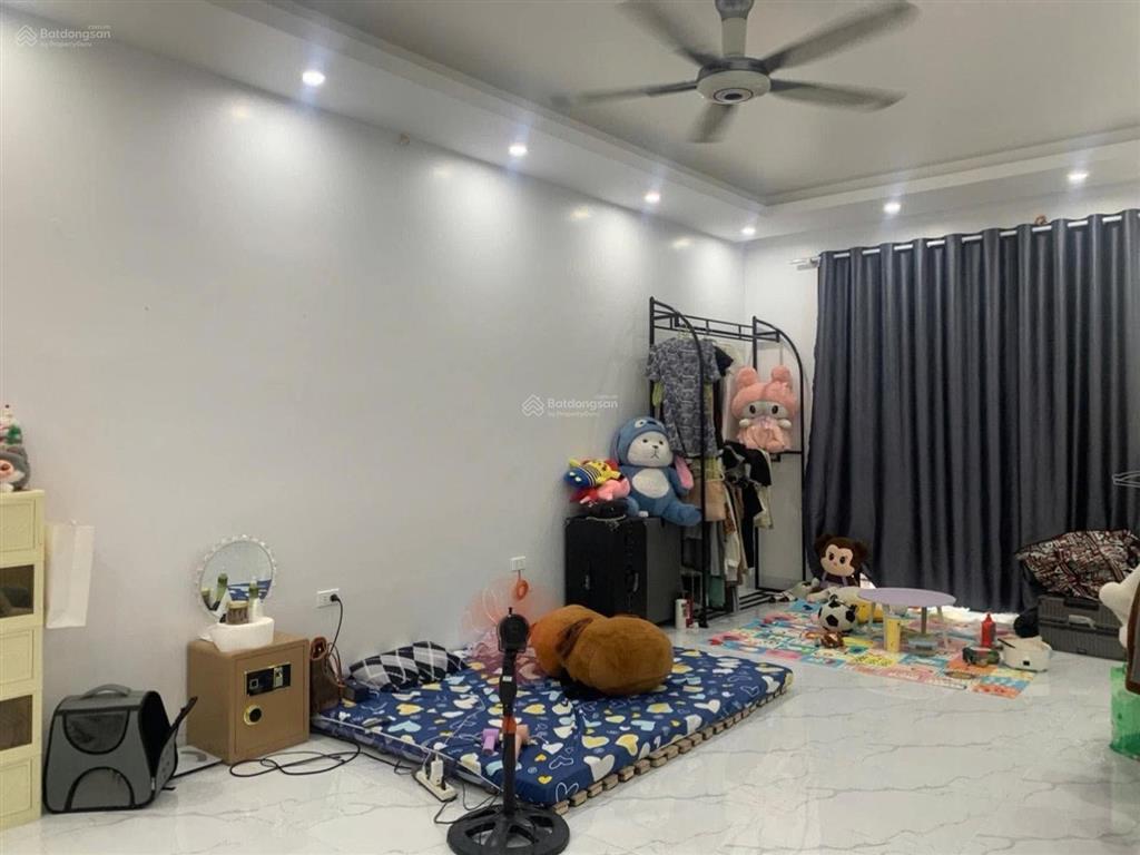 Nhà 5 tầng phố nguyễn bá tuấn  kinh bắc, gần mầm non ánh dương