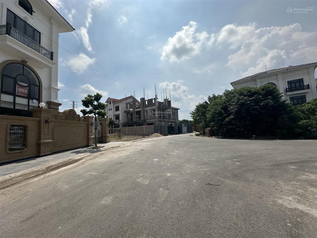 Bán đất mặt phố bích động  phường việt yên vị trí đắc địa, kinh doanh được luôn