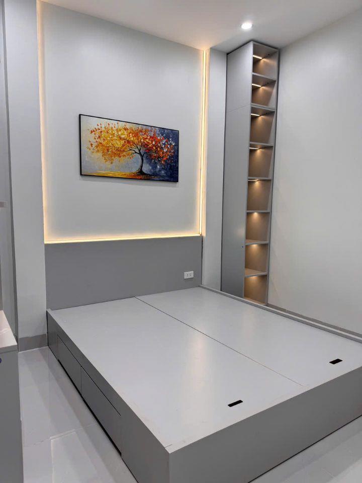 Bán Nhà Ngõ 32 - Ngõ Đền Tương Thuận Phố Khâm Thiên, Lô Góc, DT: 16m, 4 Tầng Mới, Giá: 5.55 Tỷ