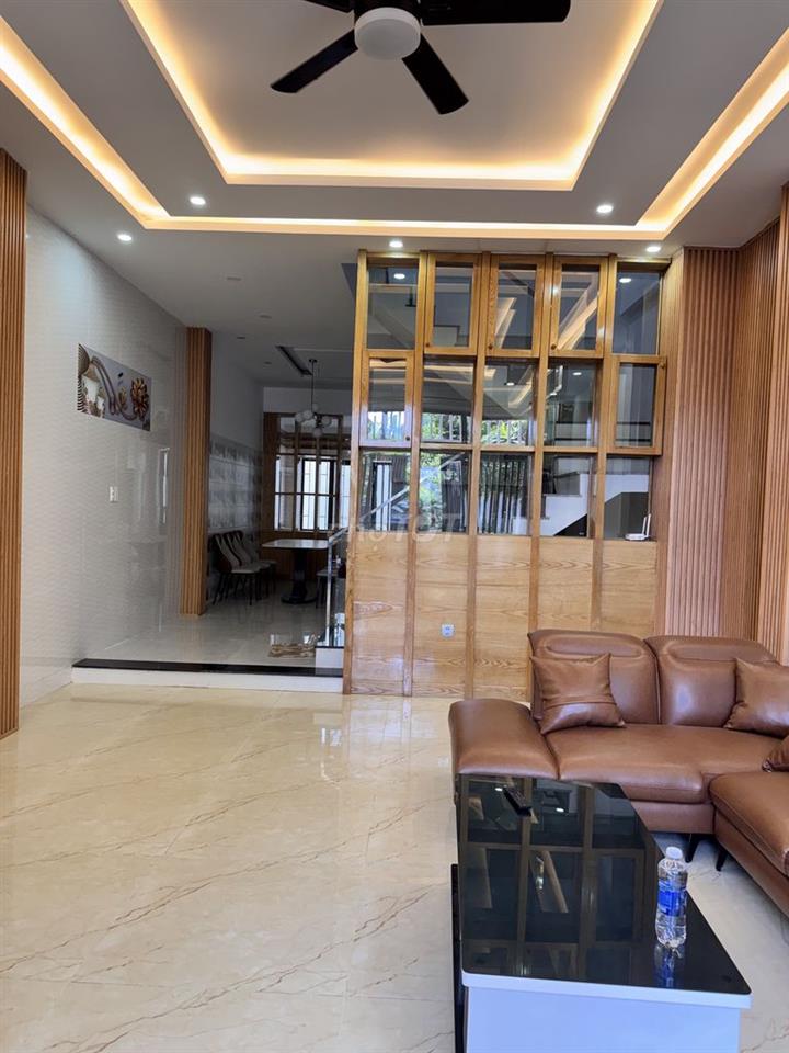 💥Ngộp Bank! Siêu phẩm dọn vào ở ngay, căn 4 tầng,  Hoà Xuân, ĐN .