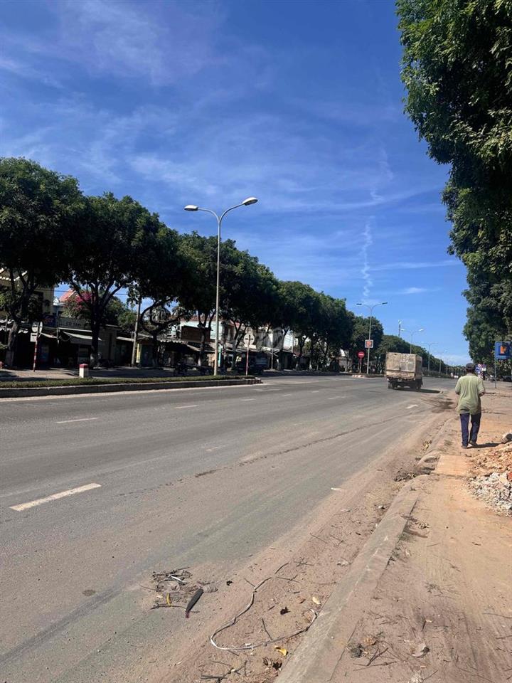 💥Chủ ngộp bank, MT Trường Sơn, Cẩm Lệ, ĐN ✔️DT: 4m5x22.8m ✔️Đường 30m