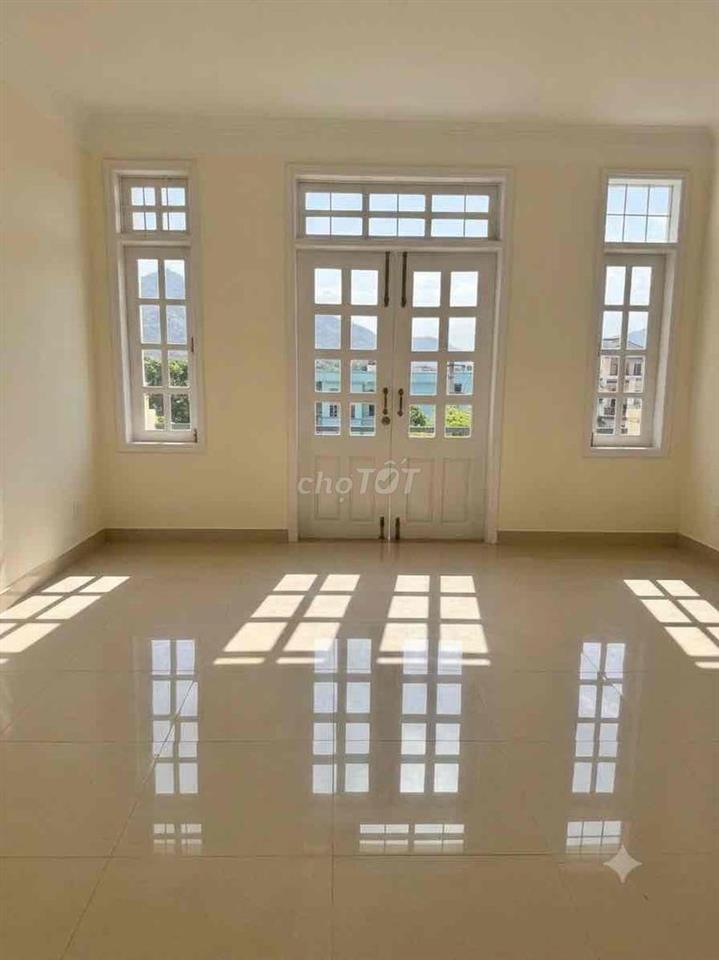 💥Căn 4 tầng khu VIP Hải Châu, gần toà nhà Downtown 69 tầng, ĐN.