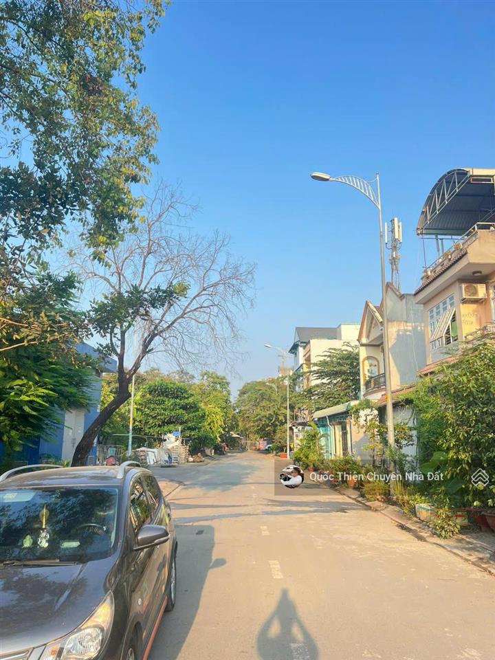 Chủ ngộp bán gấp đất đường phước thiện  long thạnh mỹ, quận 9. giá 3,5 tỷ / 100m²  sát vinhomes
