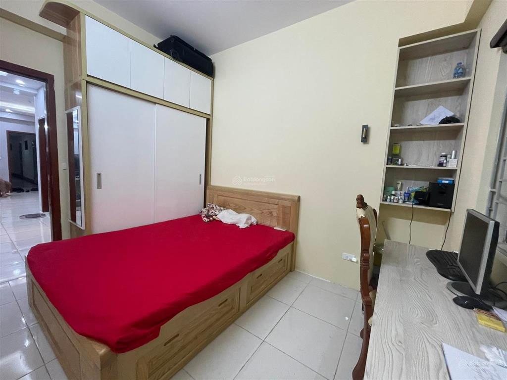 Bán căn view hồ tại vp6 linh đàm, 3,39 tỷ. 2 phòng ngủ view hồ thoáng rộng 66m