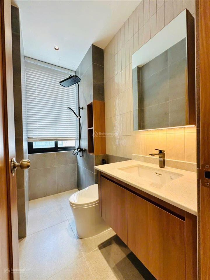 Cần bán nhà phố hxh q2 (bình trưng tây)