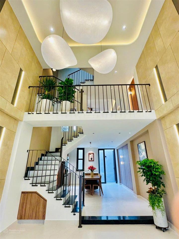 Cần bán nhà phố hxh q2 (bình trưng tây)