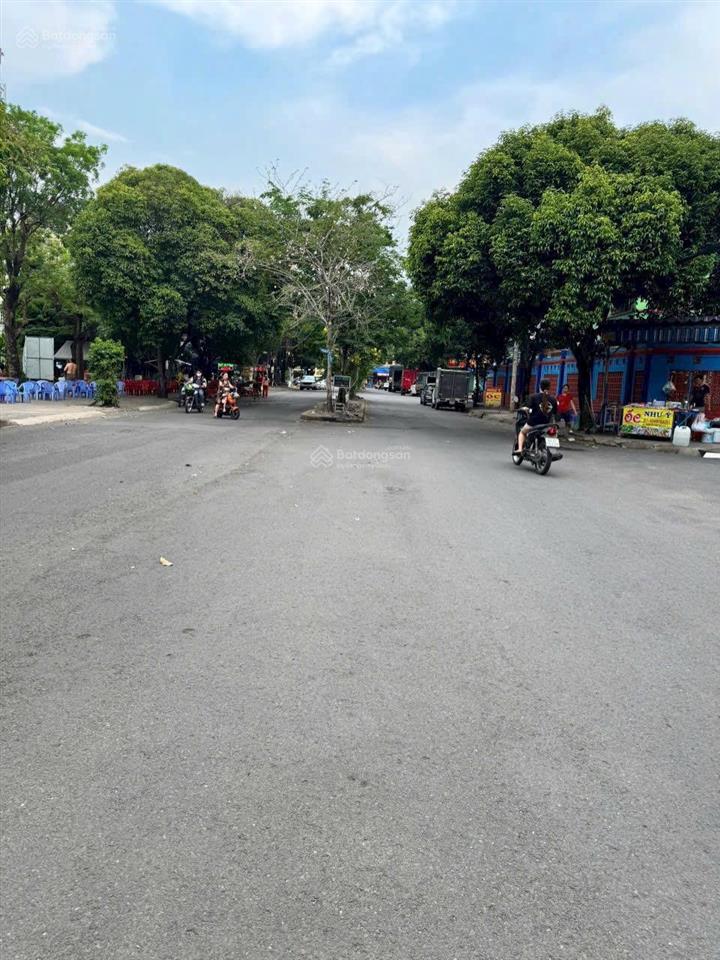 Cần bán lô đất 100m đường đôi rộng 20m cách nguyễn duy trinh 200m giá 12 tỷ