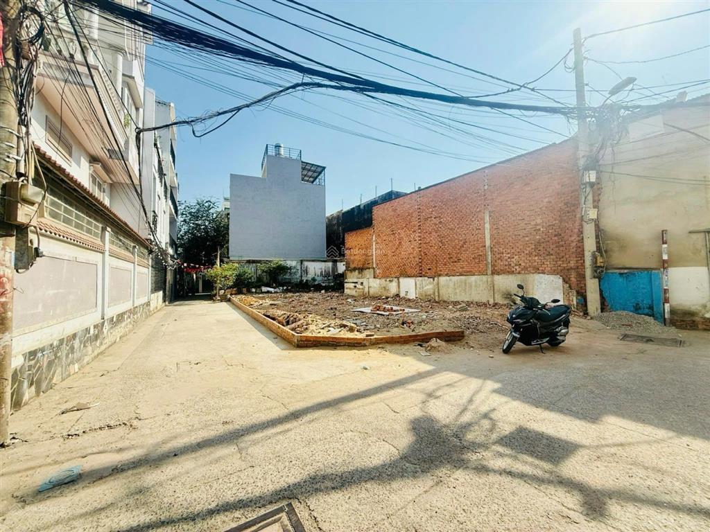 Cần bán lô đất đẹp 50m² hẻm xe ô tô thông ra lê văn thịnh giá 5,6 tỷ