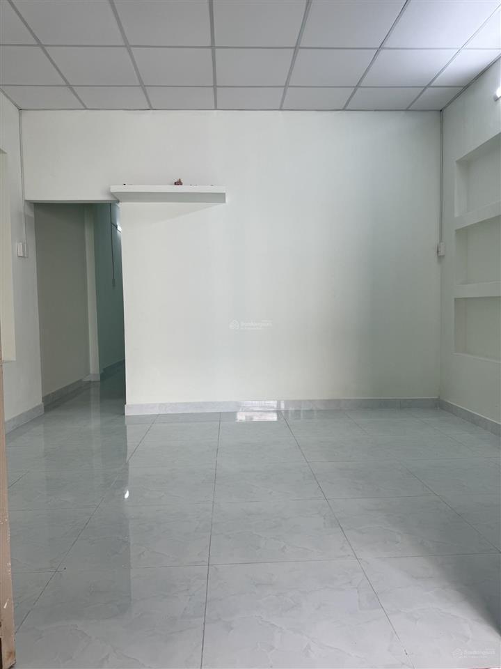 Cần bán căn nhà cấp 4 53m² đường ô tô thông ra lê văn thịnh và nguyễn duy trinh giá 6,4 tỷ
