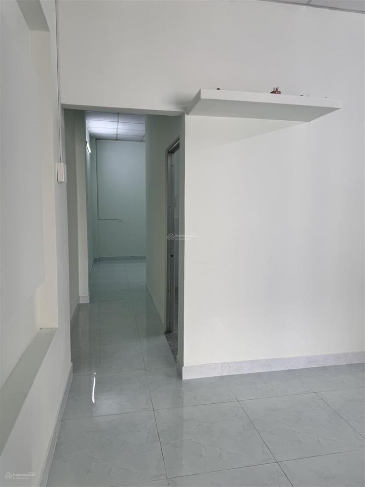 Cần bán căn nhà cấp 4 53m² đường ô tô thông ra lê văn thịnh và nguyễn duy trinh giá 6,4 tỷ