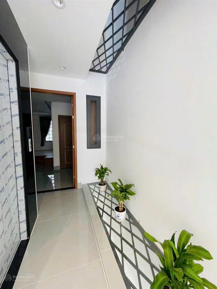 Chính chủ gửi bán nhanh nhà đẹp 1 trệt 3 lầu mới hoàn thiện cách nguyễn duy trinh 50m giá 9,5 tỷ