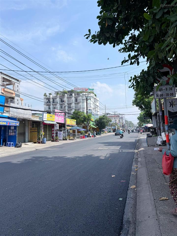 Cần bán đất 204m2 mtkd đường hoàng hữu nam gần bến xe miền đông mới, giá 20,4 tỷ