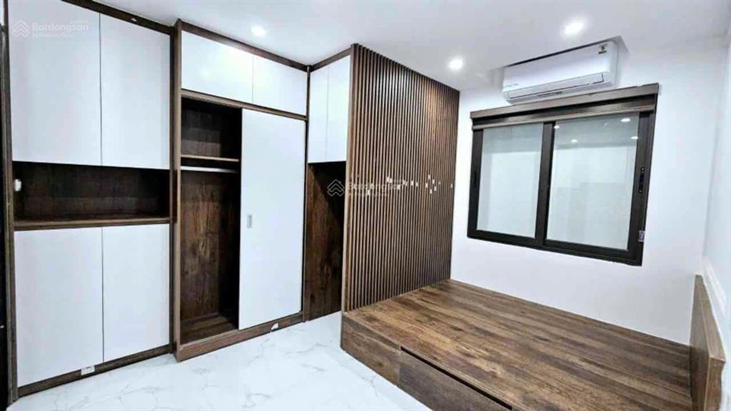 Ccmn nguyễn lương bằng  8 tầng thang máy  full nội thất  tt đống đa  200tr/m2