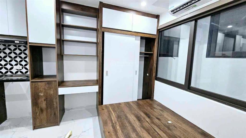 Ccmn nguyễn lương bằng  8 tầng thang máy  full nội thất  tt đống đa  200tr/m2